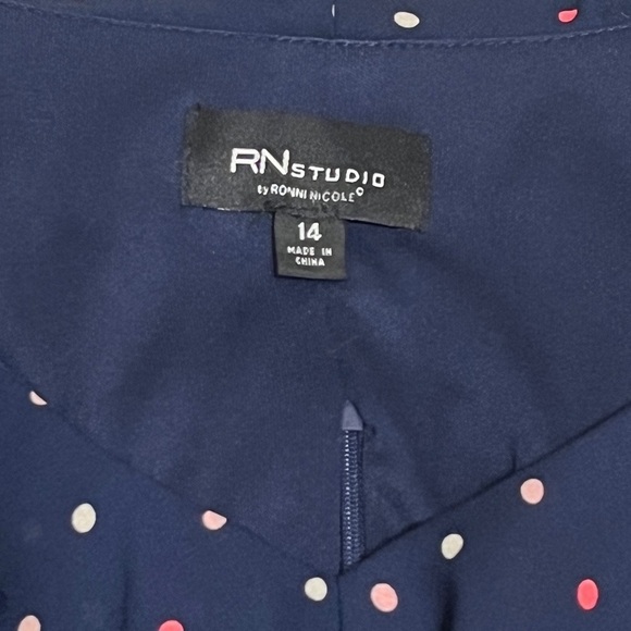 RN Studio by Ronni Nicole Navy Polka Dot Chiffon Dress Size 14 - Picture 8 of 12